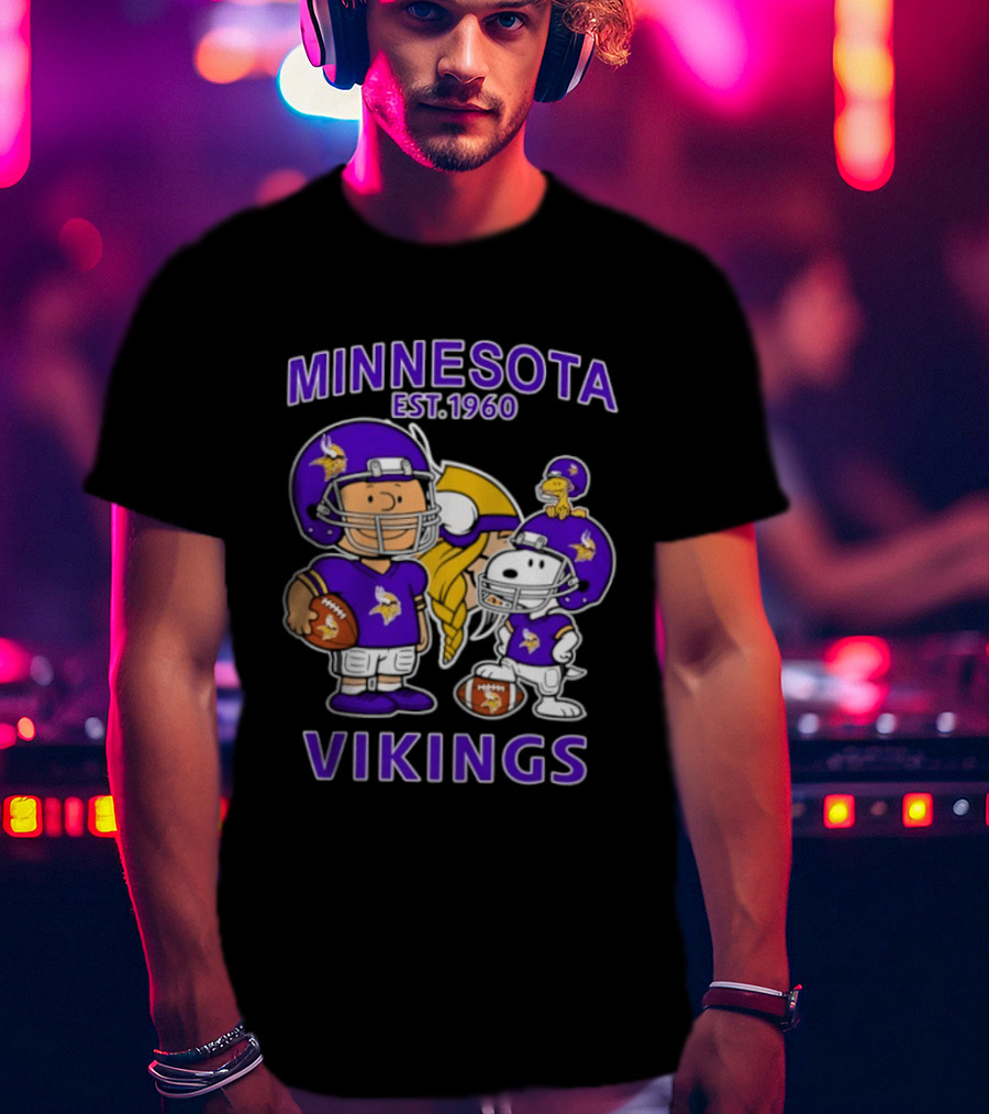 Minnesota Vikings Snoopy Charlie Brown Woodstock Est 1960 Football Team Fan Gear T-Shirt