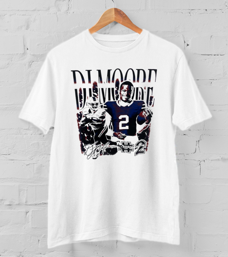 DJ Moore #2 Football Player Portrait Signature T-Shirt