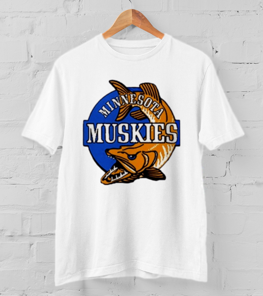 Minnesota Muskies Fishing Muskie T-Shirt