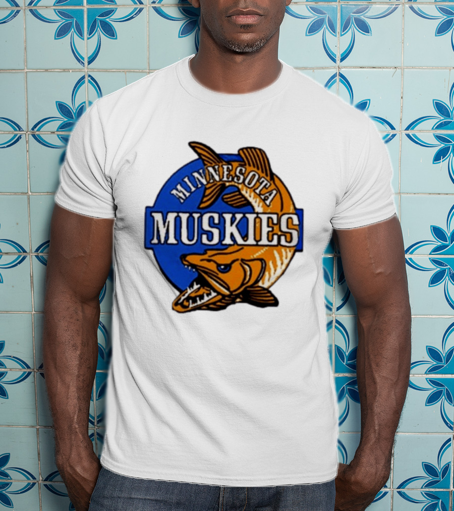 Minnesota Muskies Fishing Muskie T-Shirt