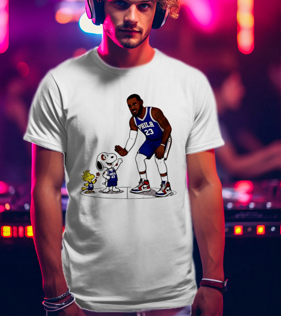 Snoopy Woodstock High Five LeBron James 23 Philadelphia 76ers Collaboration T-Shirt