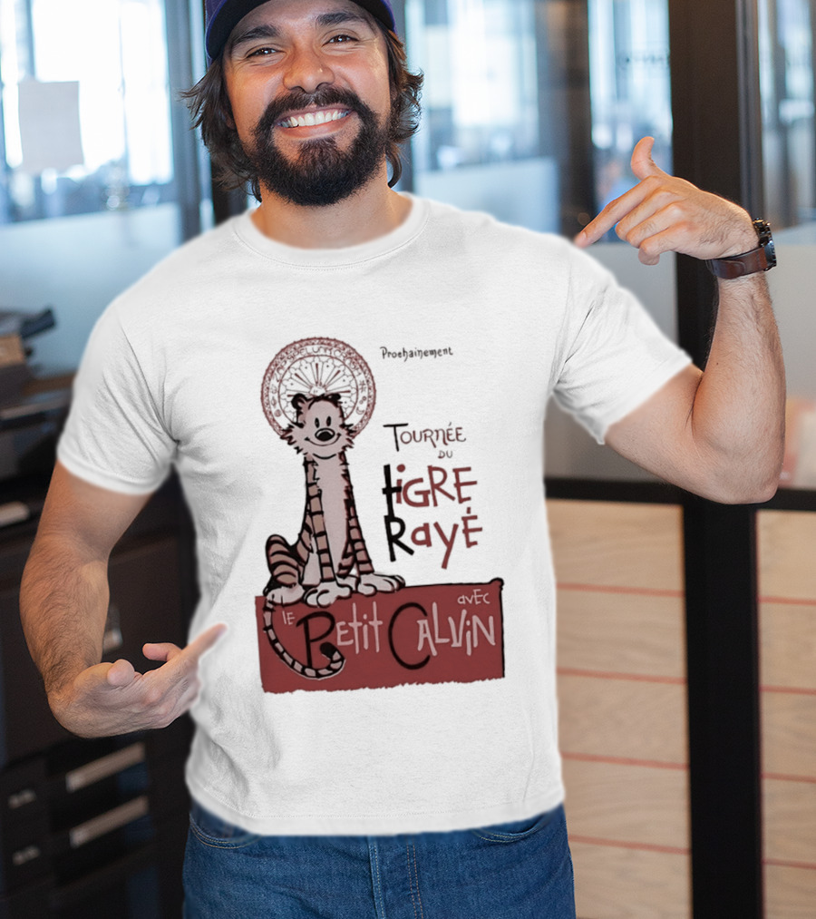 Tournée Du Tigre Raye Le Petit Calvin Avec Hobbes T-Shirt