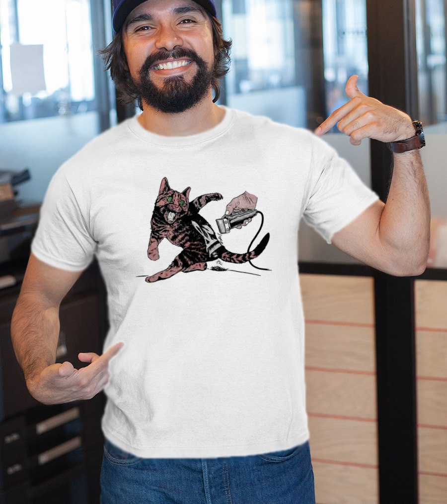 Shaving Cat Crazy Tabby Pet Grooming Clipper Reaction T-Shirt