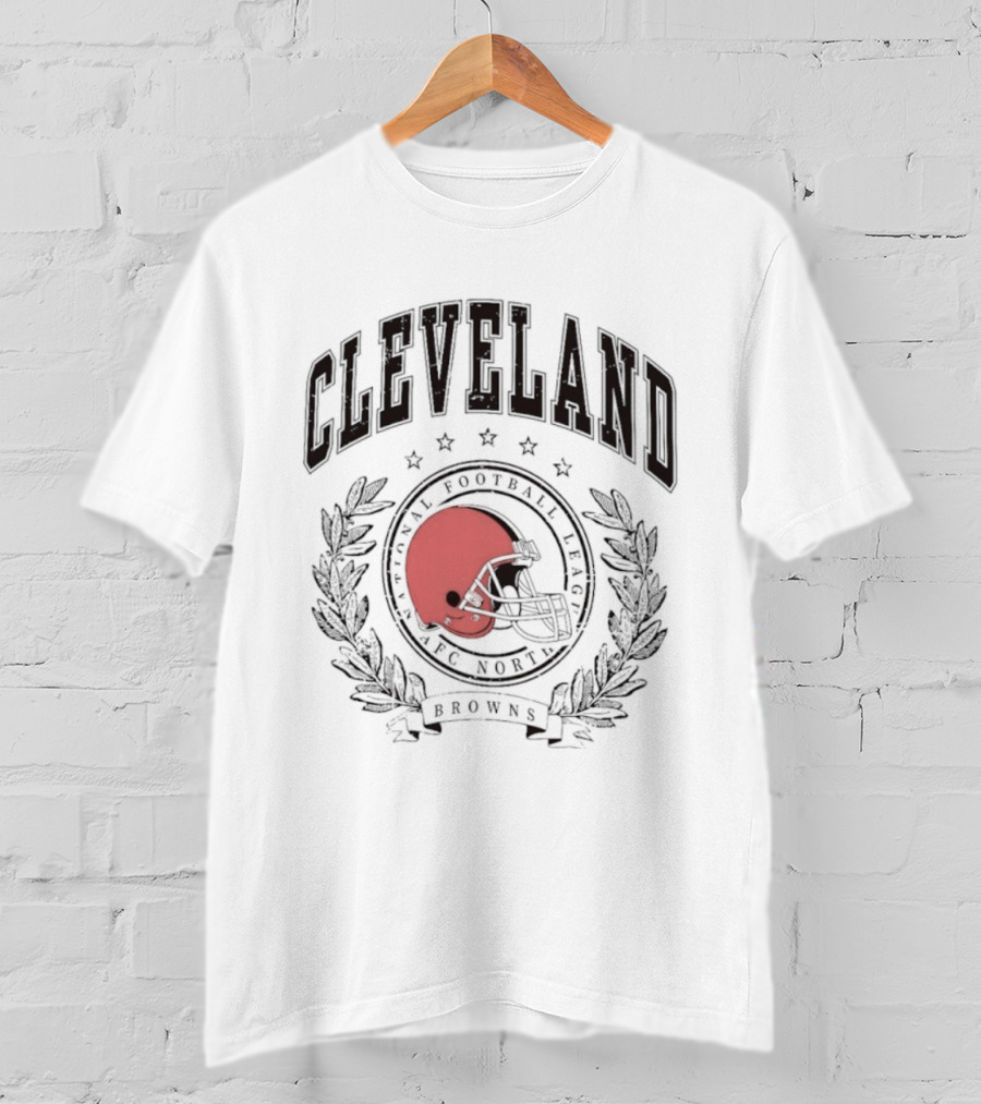 Cleveland Browns NFL AFC North Football Team Helmet Crest T-Shirt