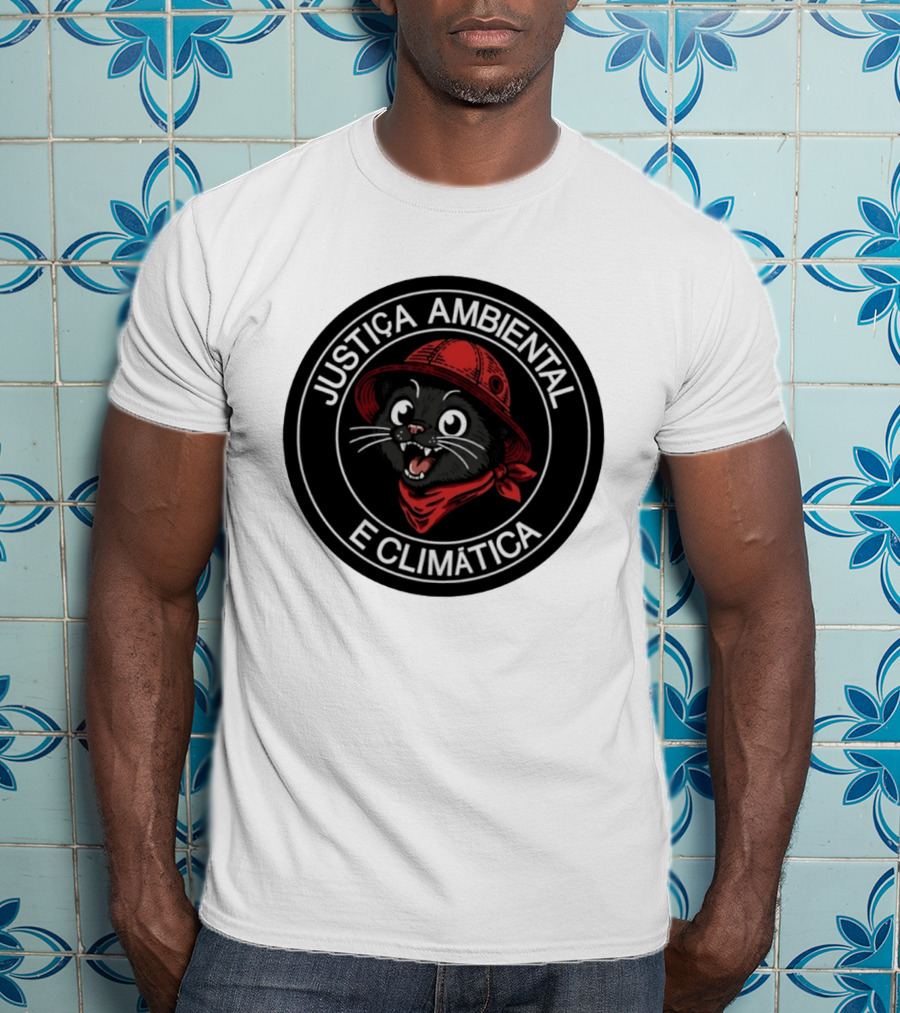 Justiça Ambiental E Climática Black Cat In Red Helmet And Bandana T-Shirt