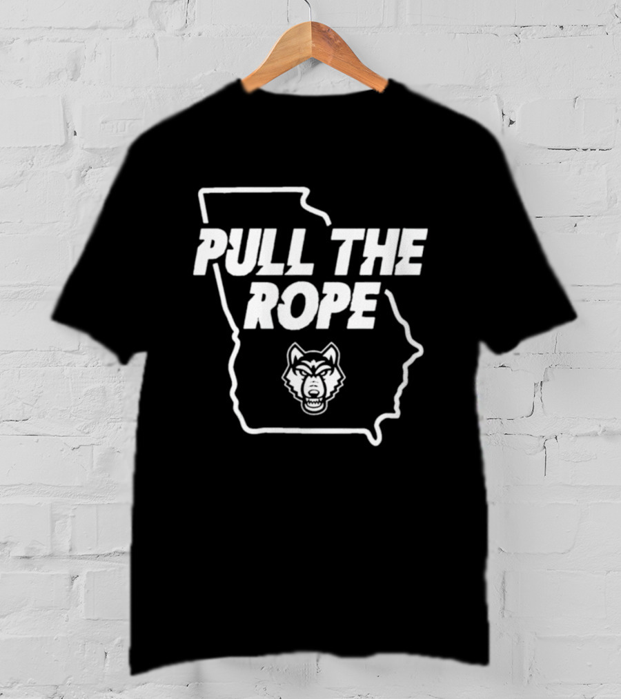 Pull The Rope Georgia Wolf Head Football T-Shirt