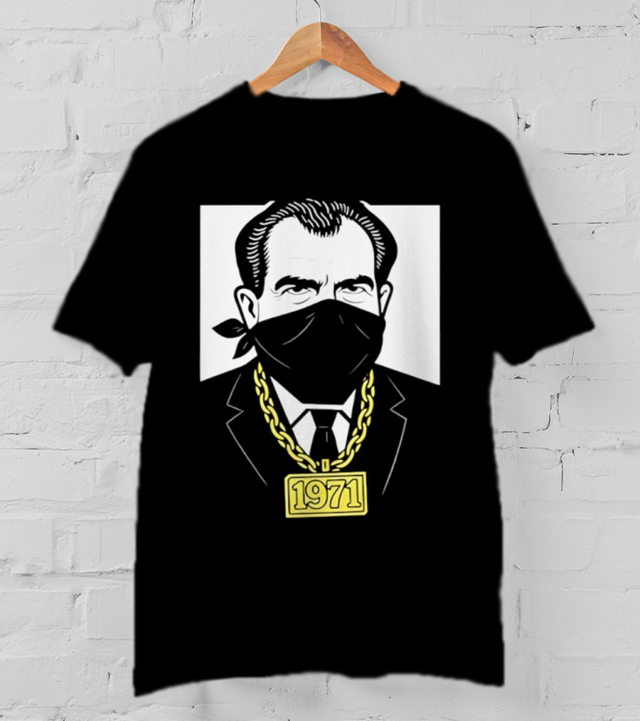 Richard Nixon 1971 Bandana Gold Chain T-Shirt
