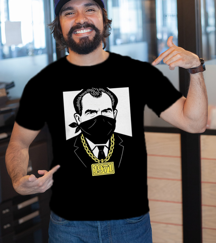 Richard Nixon 1971 Bandana Gold Chain T-Shirt