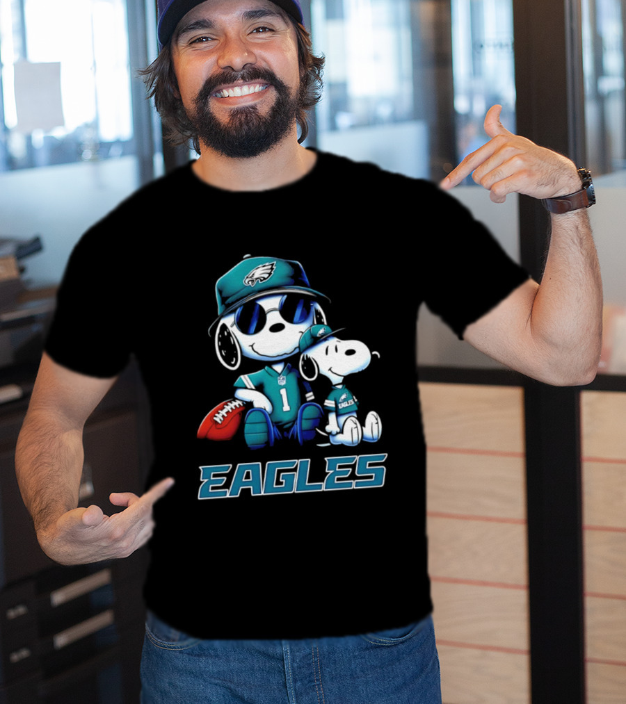 Snoopy Eagles Philadelphia Football 2026 T-Shirt
