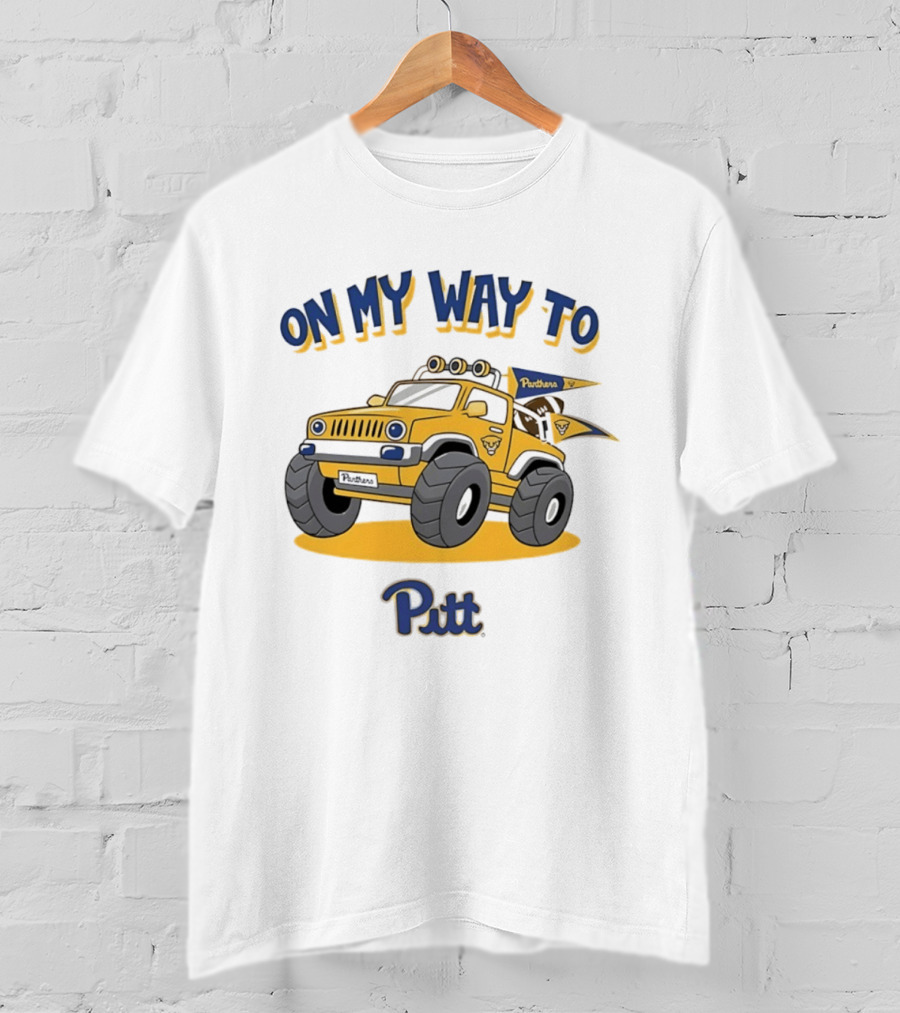On My Way To Pitt Panthers Jeep With Flags And Tires T-Shirt