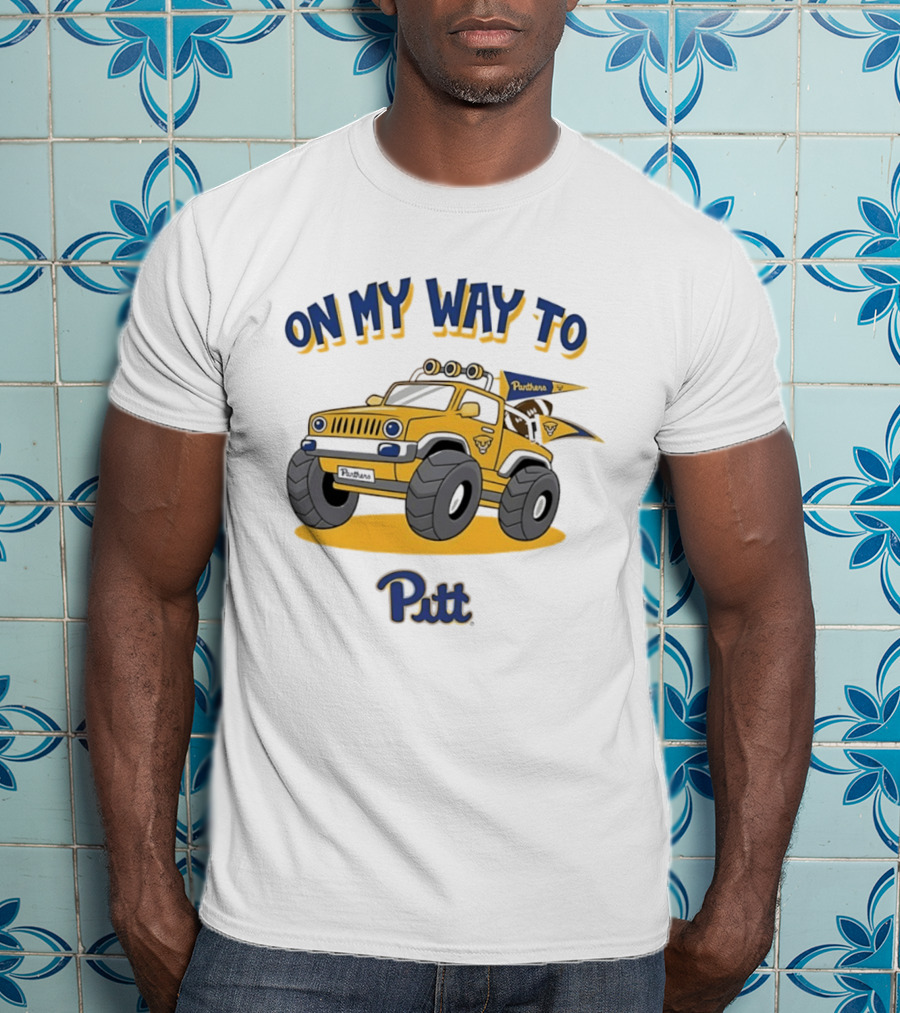On My Way To Pitt Panthers Jeep With Flags And Tires T-Shirt