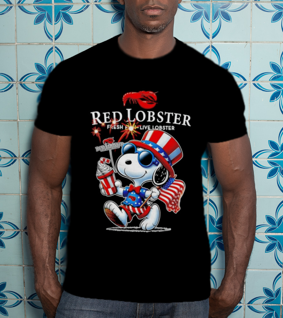 Snoopy Red Lobster Fresh Live Lobster America 1776 2026 250th Anniversary T-Shirt