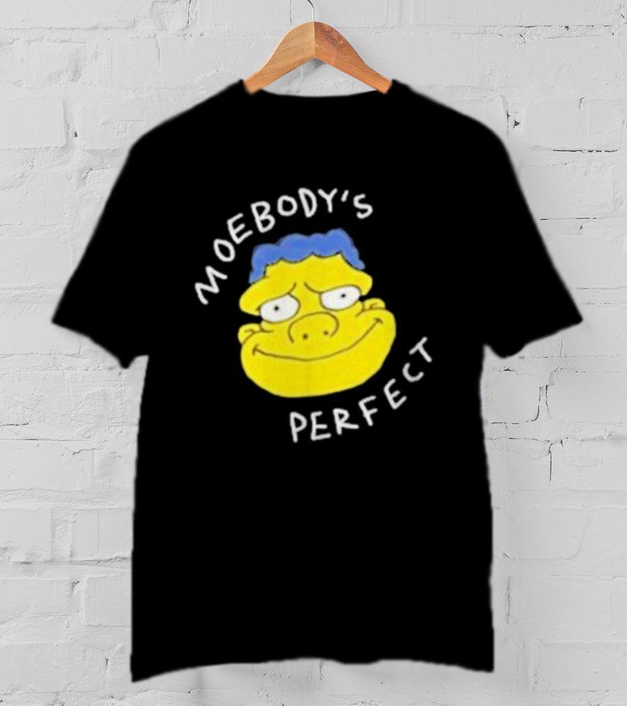 Moebody's Perfect Yellow Cartoon Face With Blue Hair Smirk T-Shirt