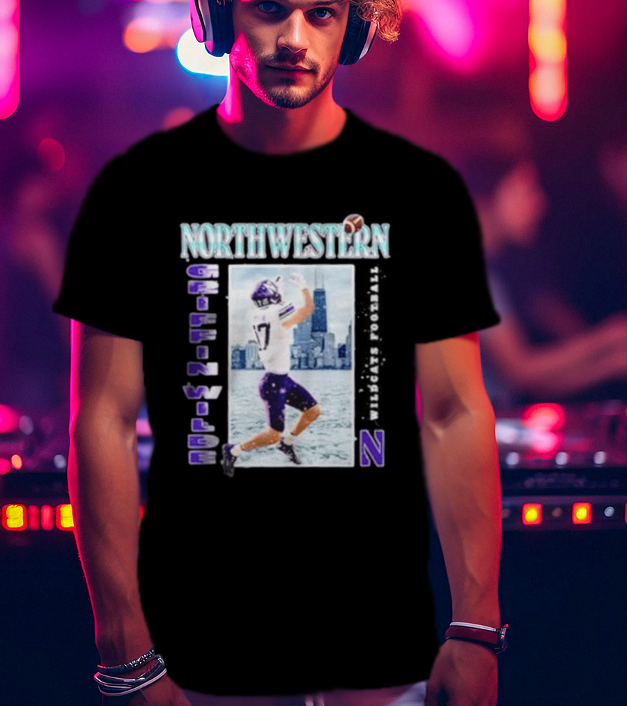 Northwestern Wildcats Football Griffin Wilde No 17 Chicago Skyline T-Shirt