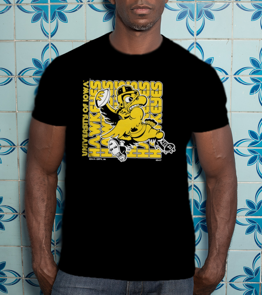 University Of Iowa Hawkeyes Mascot Iowa City Retro 1847 T-Shirt