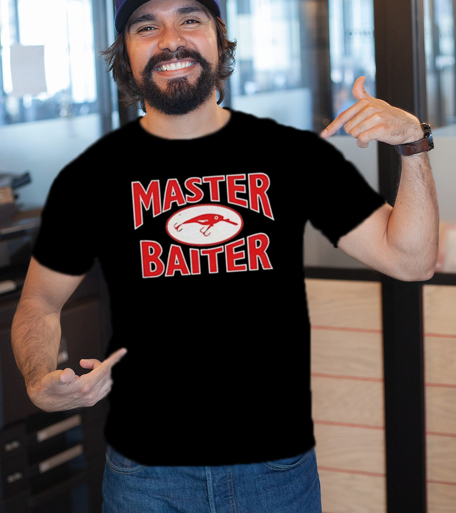 Master Baiter Fishing Lure Nostalgic Humor Décor T-Shirt