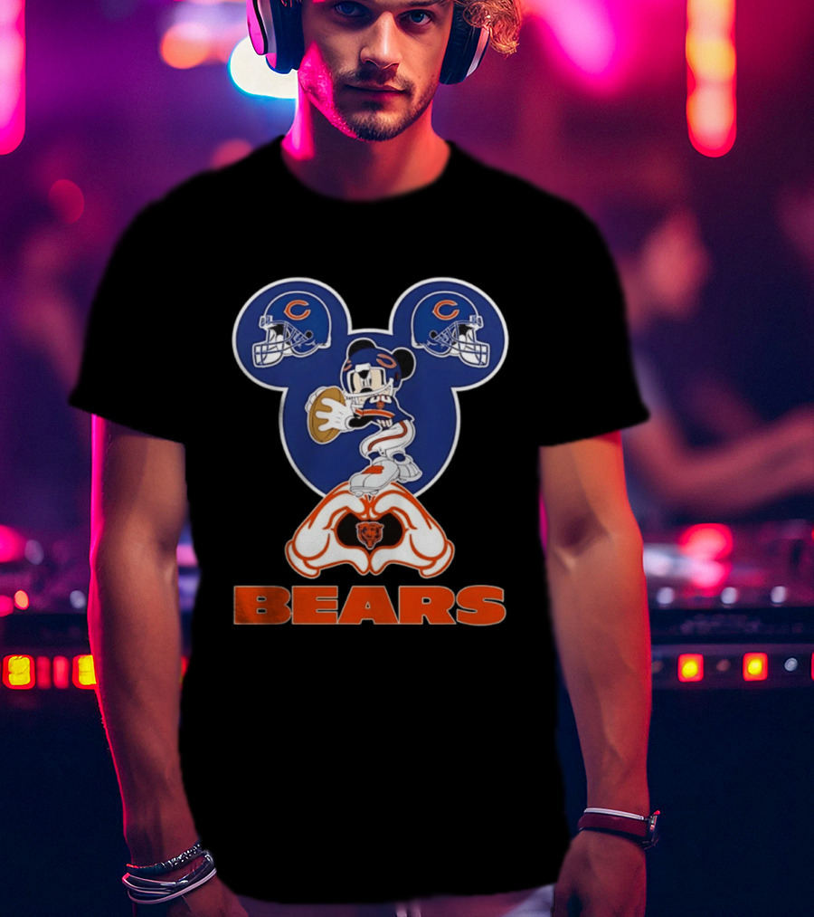 Mickey Mouse Chicago Bears Football Collaboration Bears T-Shirt