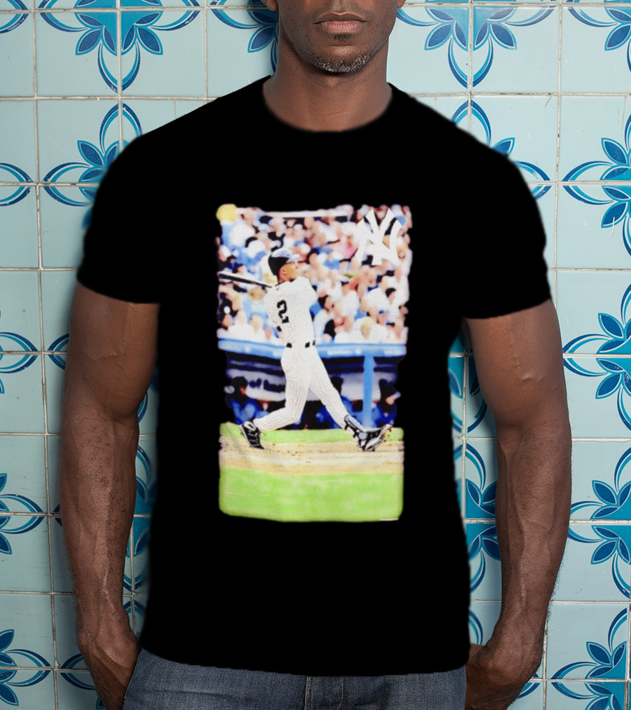 Derek Jeter New York Yankees Legendary Swing Moment T-Shirt