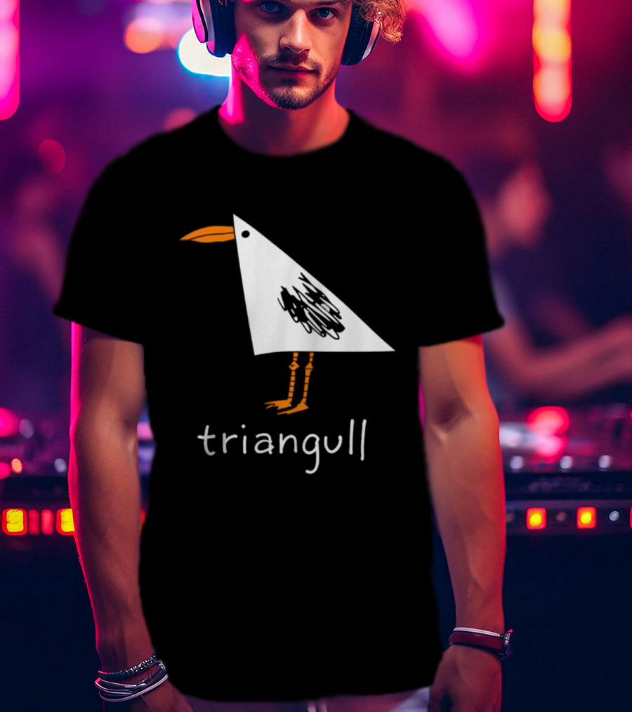 Triangull Seagull Triangle Bird Pun Triangular Art Bird T-Shirt