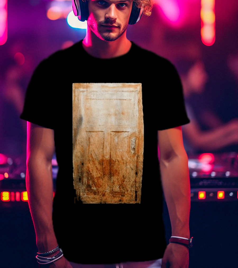 Insidious 5 Cast And Crew Vintage Door T-Shirt