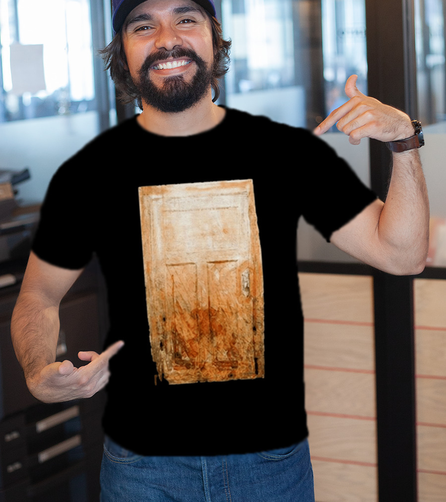 Insidious 5 Cast And Crew Vintage Door T-Shirt