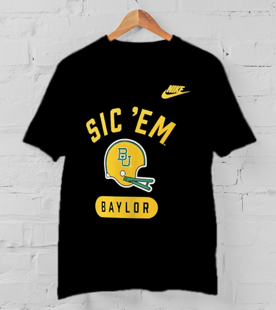 Nike Sic 'Em Baylor Football Helmet BU T-Shirt