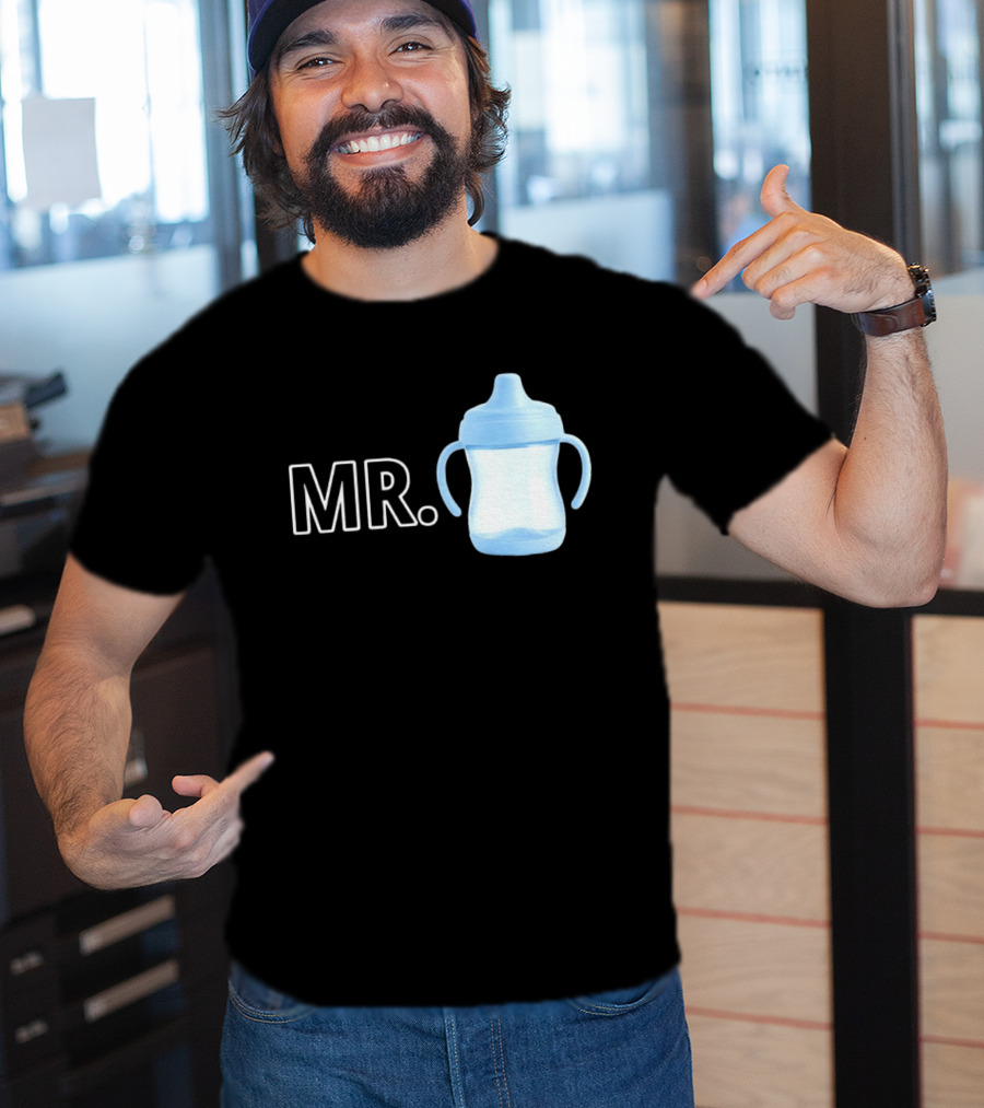 Mr. Sippy Baby Sippy Cup קרt T-Shirt