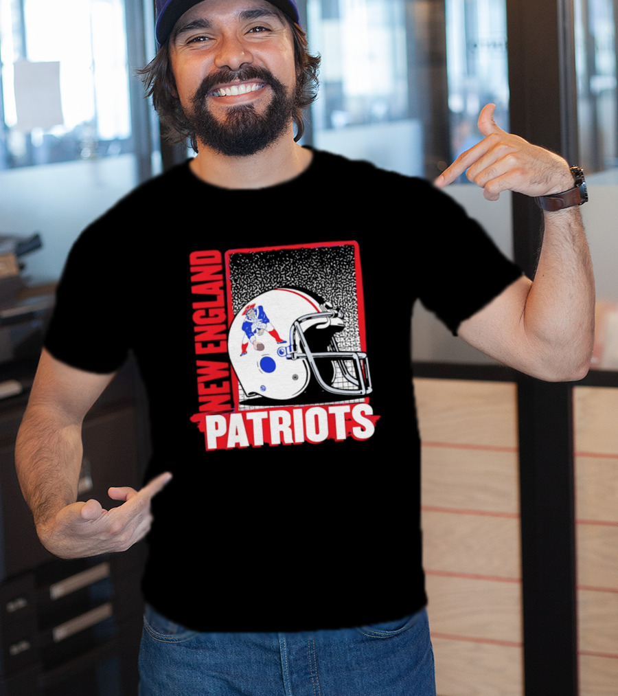 New England Patriots Vintage Helmet 2026 Season T-Shirt