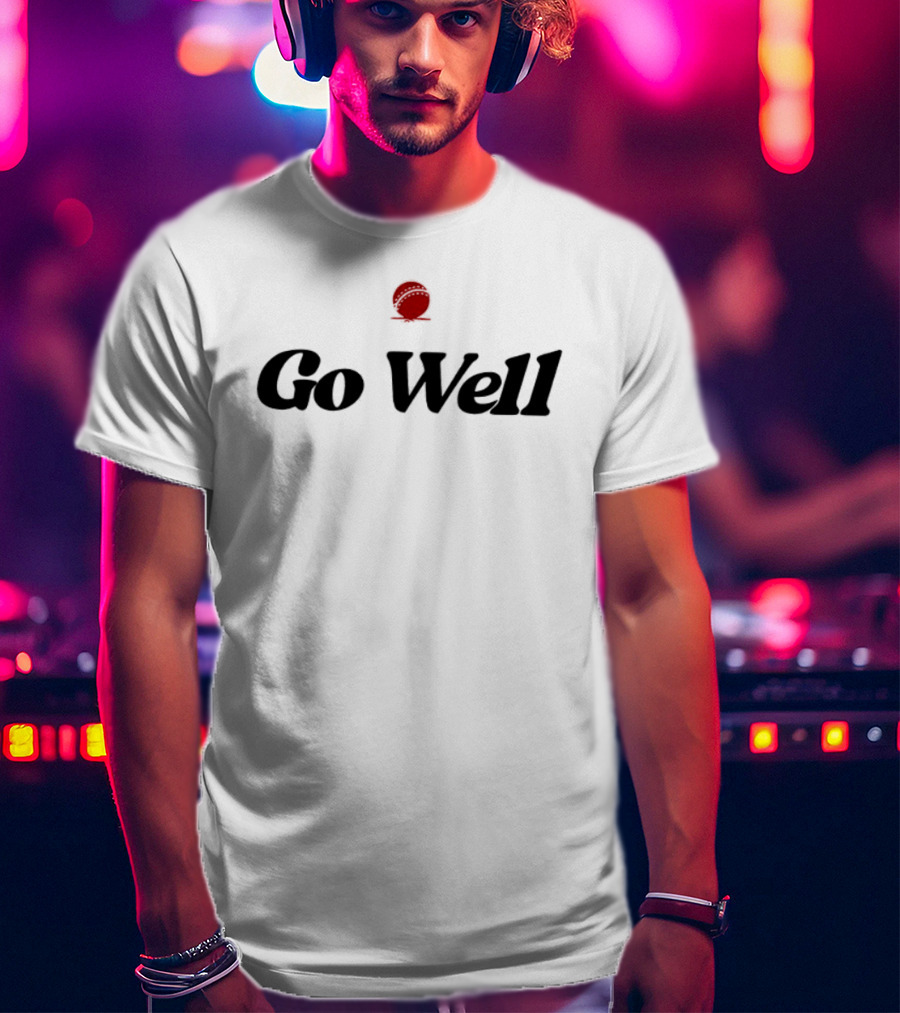 Go Well Cheers Cricket Red Ball Icon 2 Sided T-Shirt