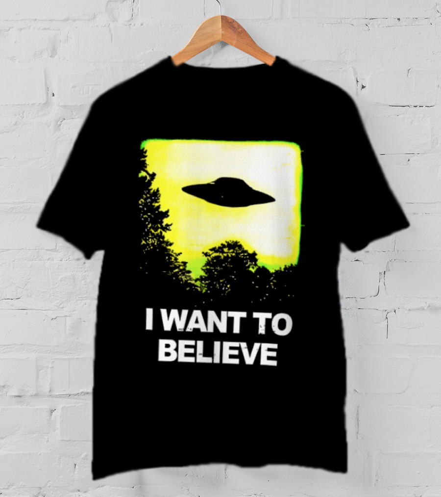 Alien I Want To Believe UFO Silhouette Paranormal Activity The Truth Is Out There T-Shirt
