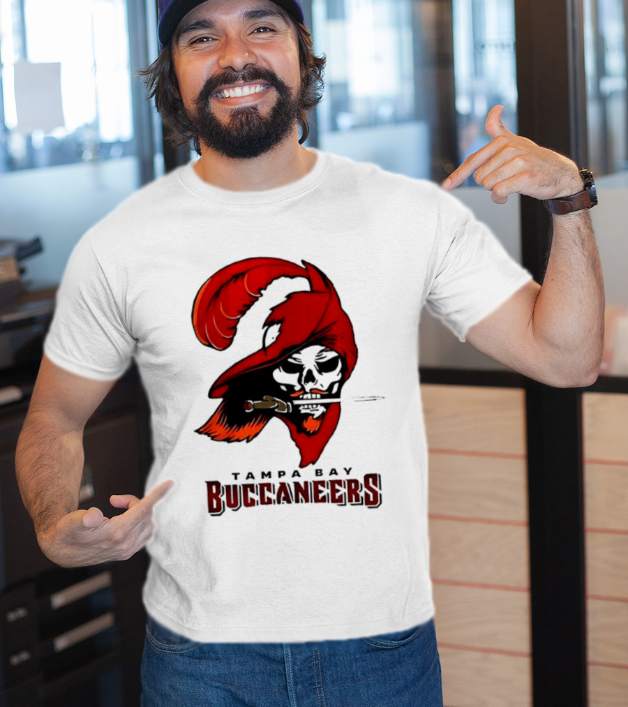 Rueben Bain Jr Tampa Bay Buccaneers 2026 Fire The Cannons Football Skeleton Pirate Flag T-Shirt