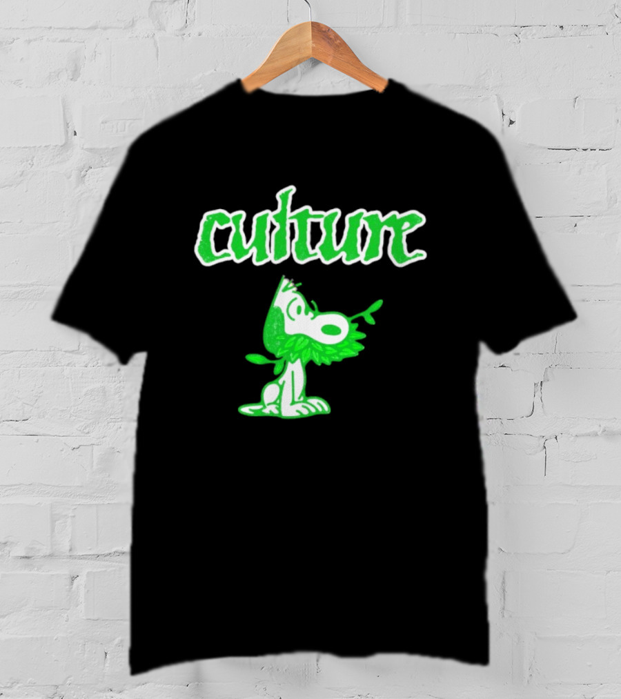 Culture Snoopy Peanuts Dog Leaf Crown T-Shirt