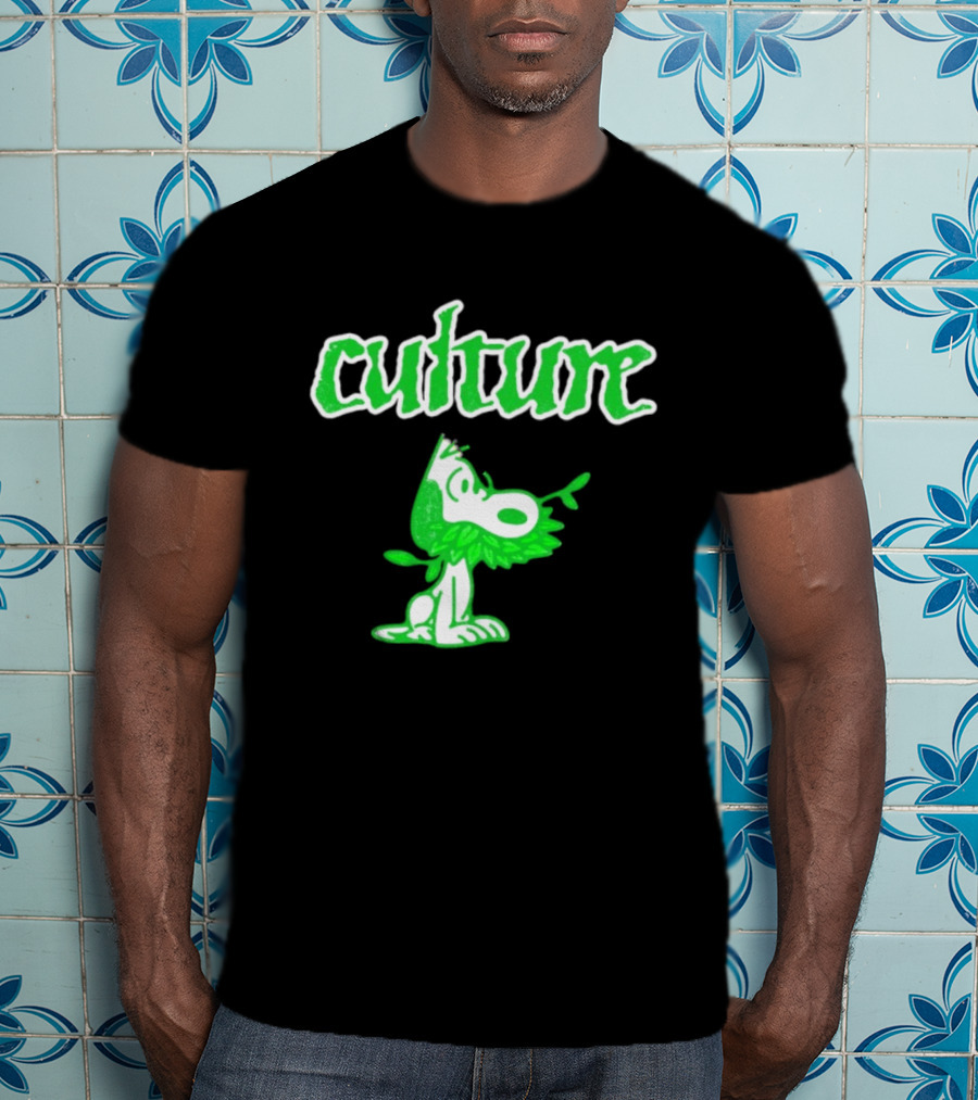 Culture Snoopy Peanuts Dog Leaf Crown T-Shirt