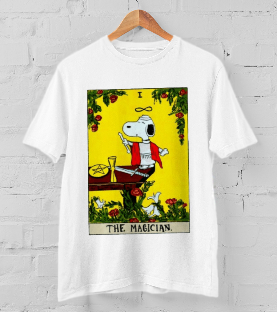 Snoopy Peanuts The Magician Tarot Card T-Shirt