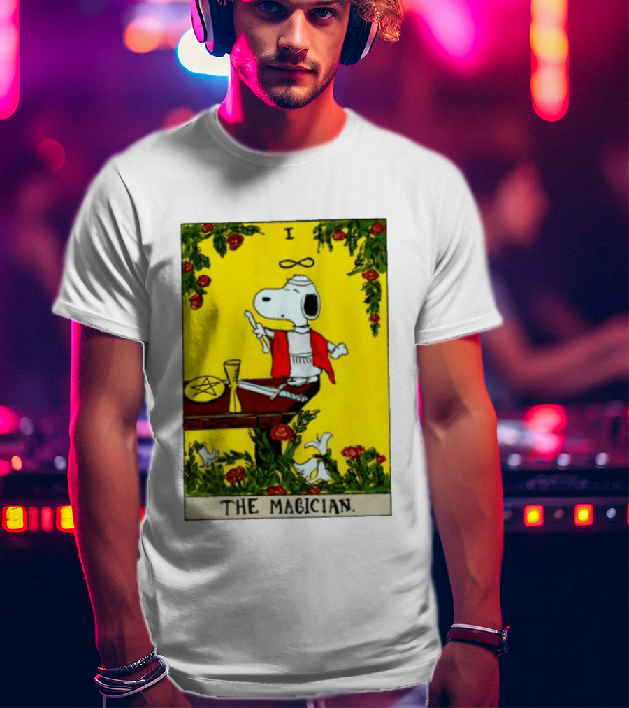 Snoopy Peanuts The Magician Tarot Card T-Shirt