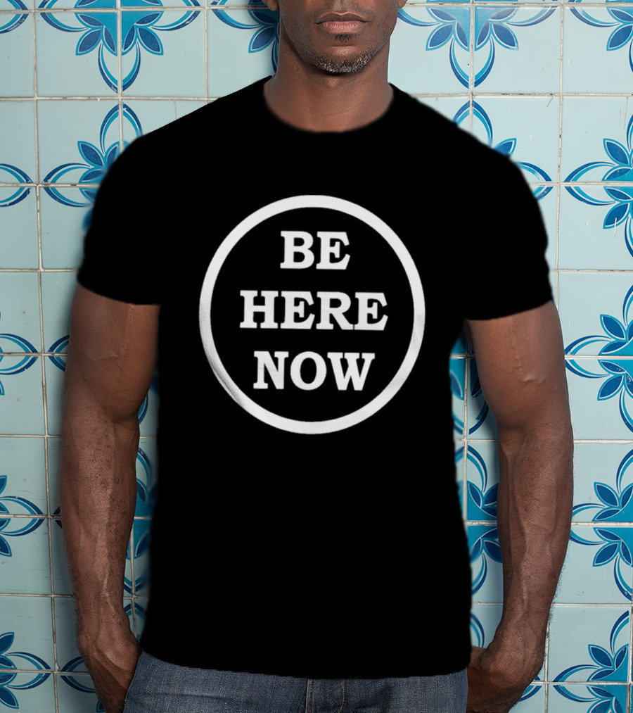 Anwar Hadid Be Here Now Circle T-Shirt