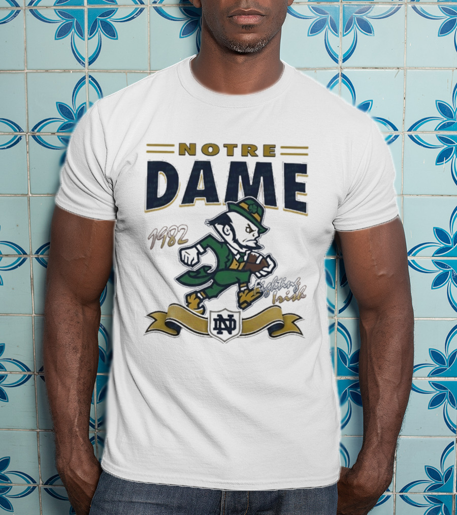 Notre Dame Fighting Irish Leprechaun 1982 Vintage Football T-Shirt