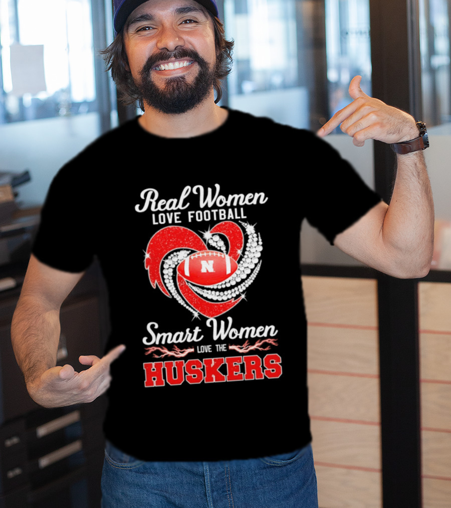 Real Women Love Football Smart Women Love The Nebraska Huskers Football Heart T-Shirt