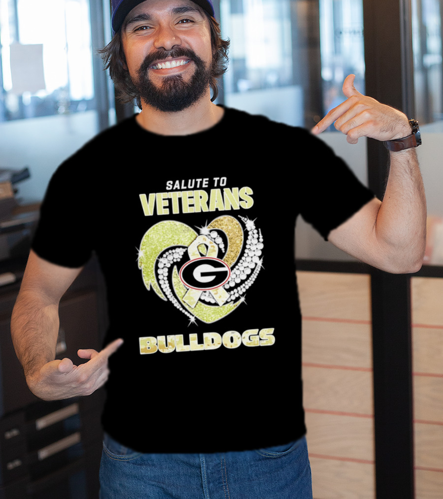 Salute To Veterans Georgia Bulldogs Heart Ribbon T-Shirt