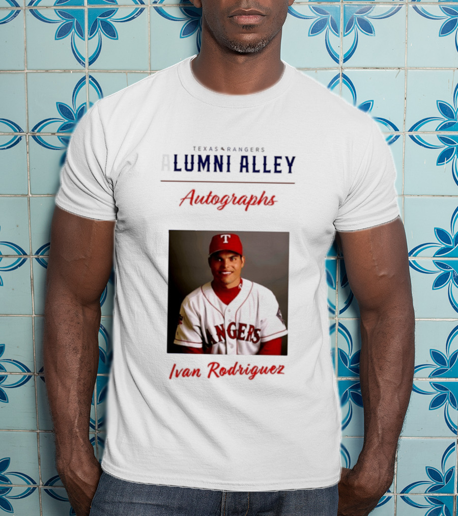 Texas Rangers Alumni Alley Ivan Rodriguez Autographs T-Shirt