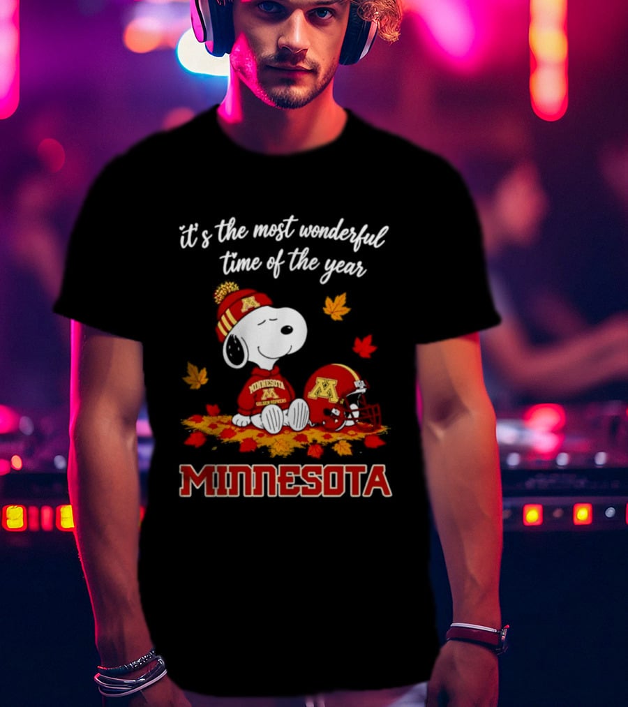 Minnesota Golden Gophers Snoopy Fall Autumn Leaves It's The Most Wonderful Time Of The Year T-Shirt