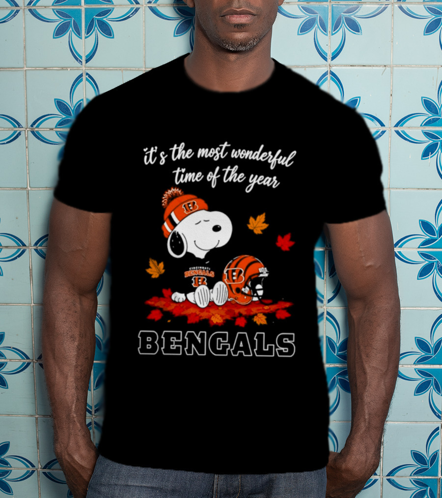Cincinnati Bengals Snoopy Fall Halloween 2026 It's The Most Wonderful Time Of The Year T-Shirt