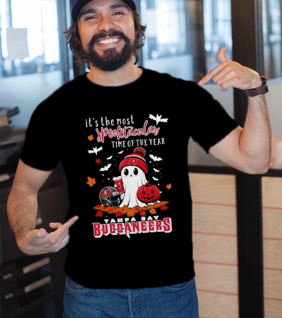 Tampa Bay Buccaneers Halloween Ghost 2026 Spooktacular Time Of The Year T-Shirt