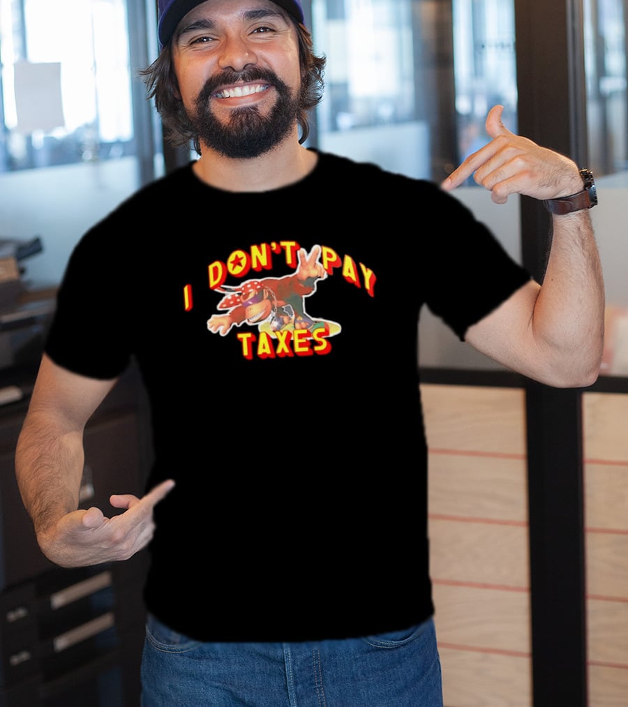 I Don't Pay Taxes Cool Monkey With Peace Sign T-Shirt