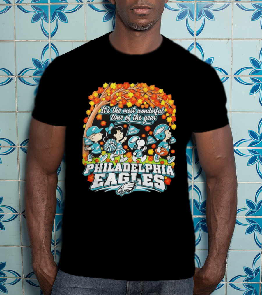 Philadelphia Eagles Peanuts Characters Autumn It's The Most Wonderful Time Of The Year T-Shirt