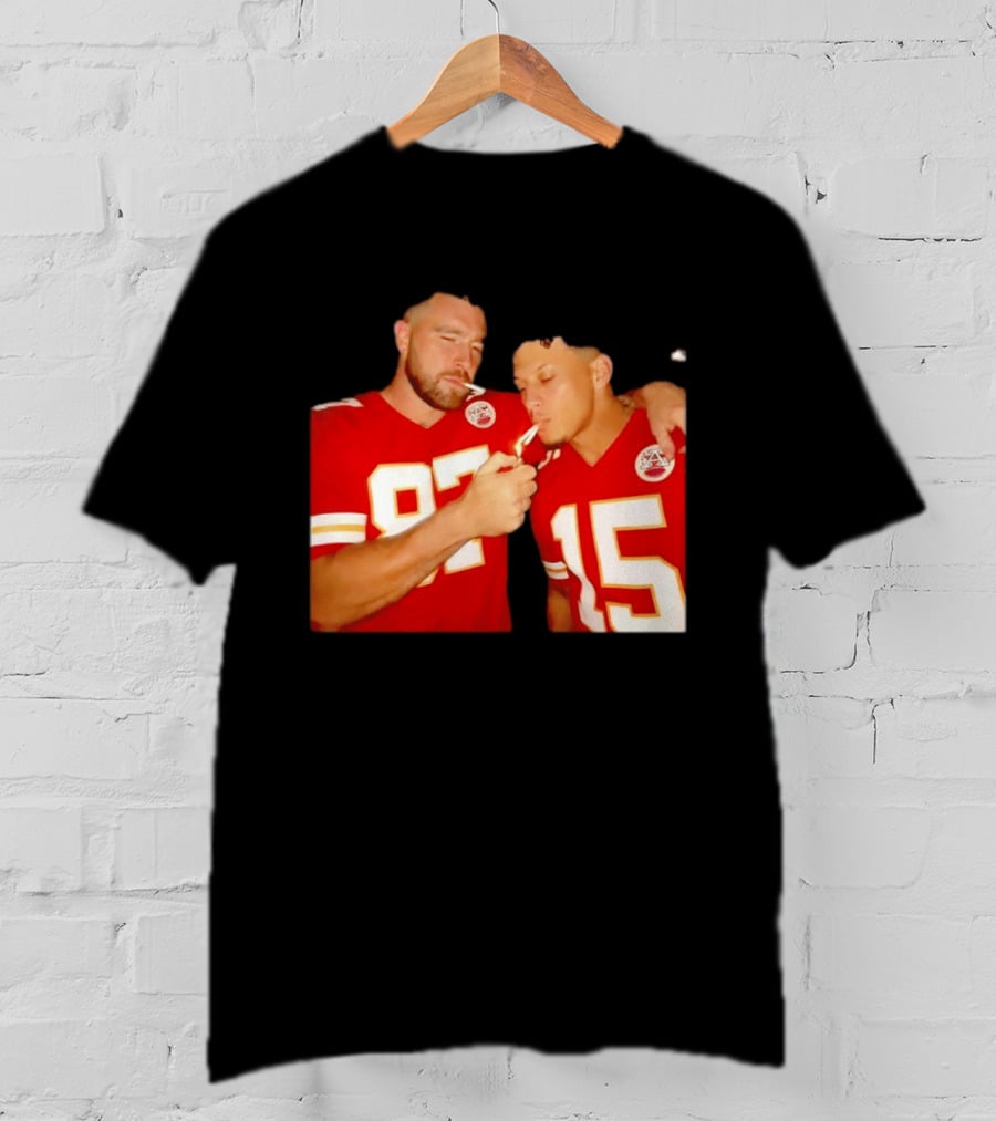 Kansas City Chiefs Mahomes Kelce Smoking 87 15 T-Shirt