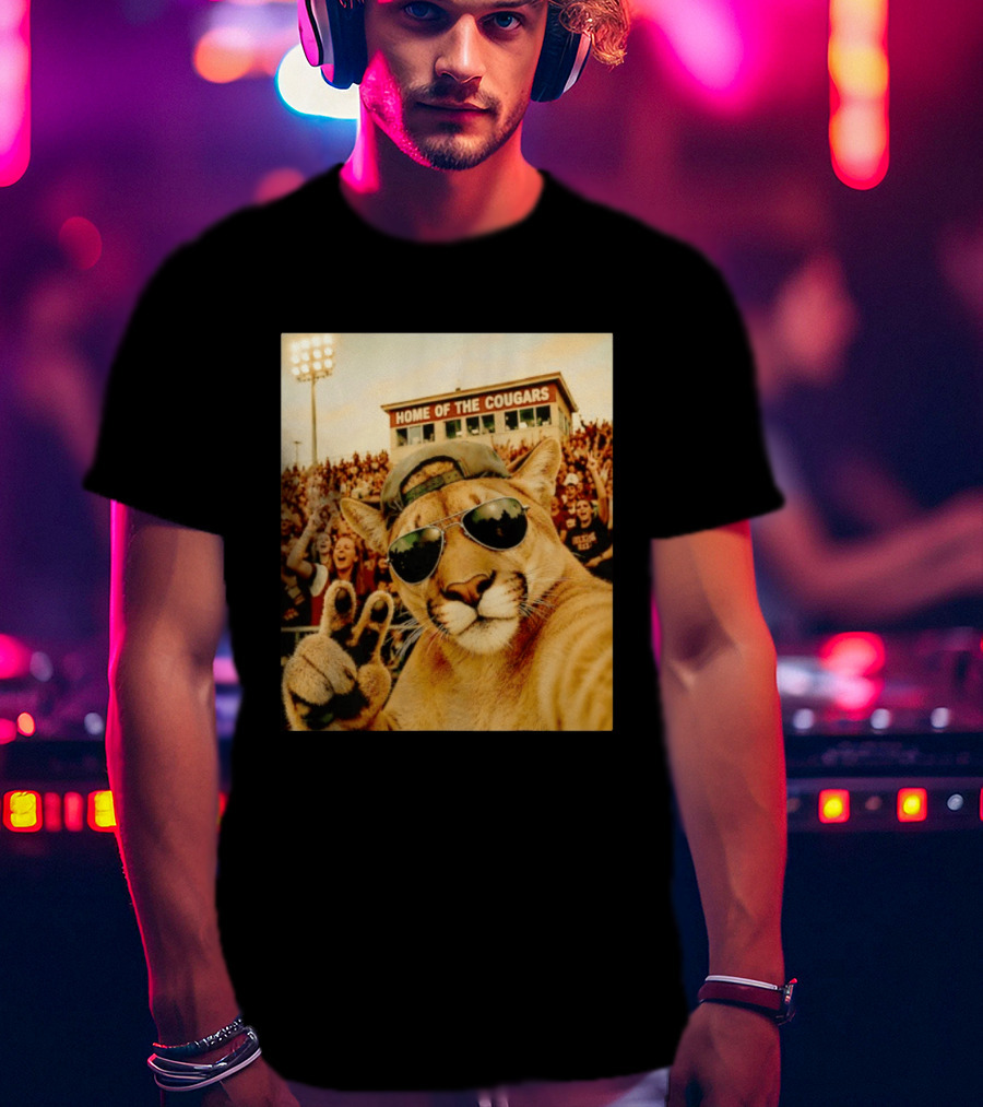 Cougar Selfie Home Of The Cougars Game Day Crowd T-Shirt