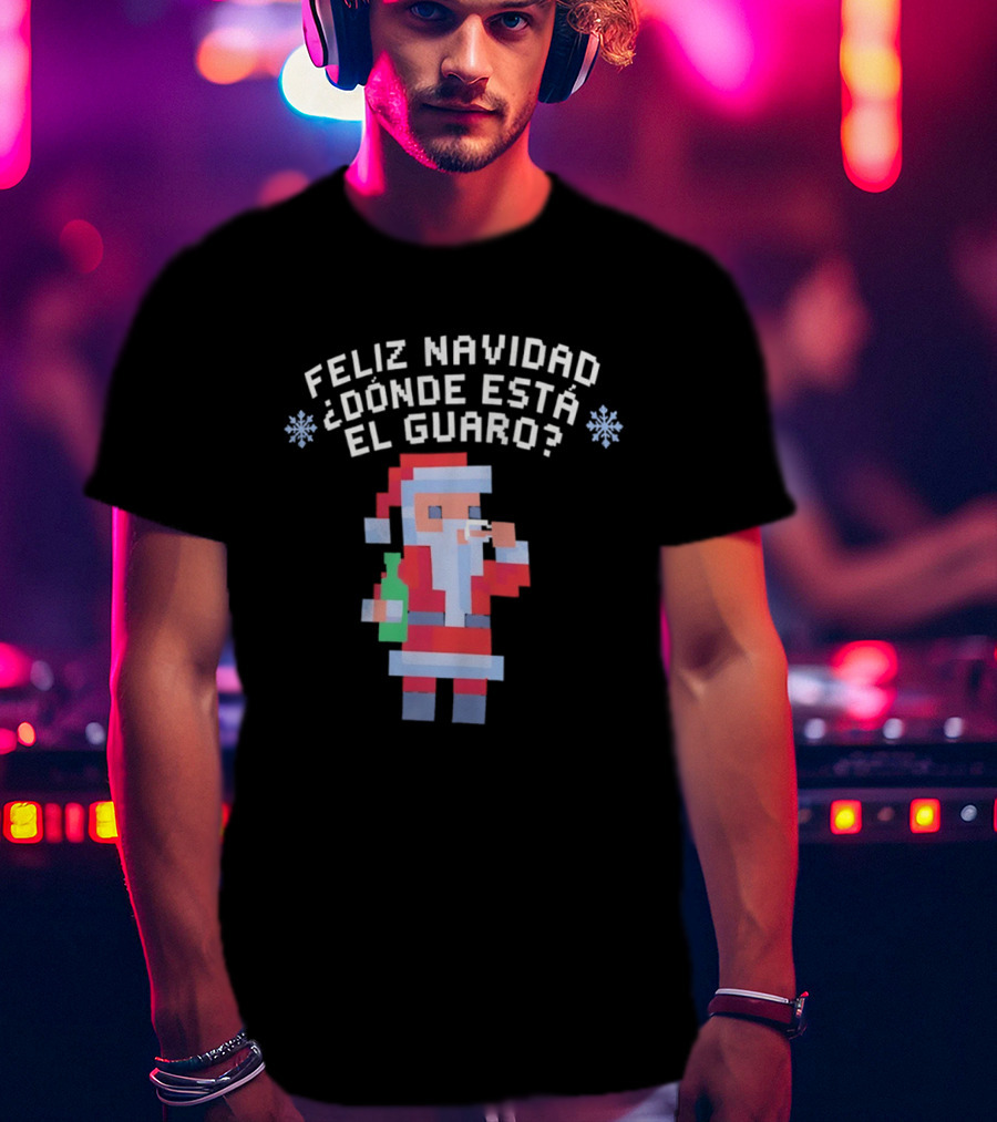 Feliz Navidad Dónde Está El Guaro Santa With Drink And Bottle T-Shirt