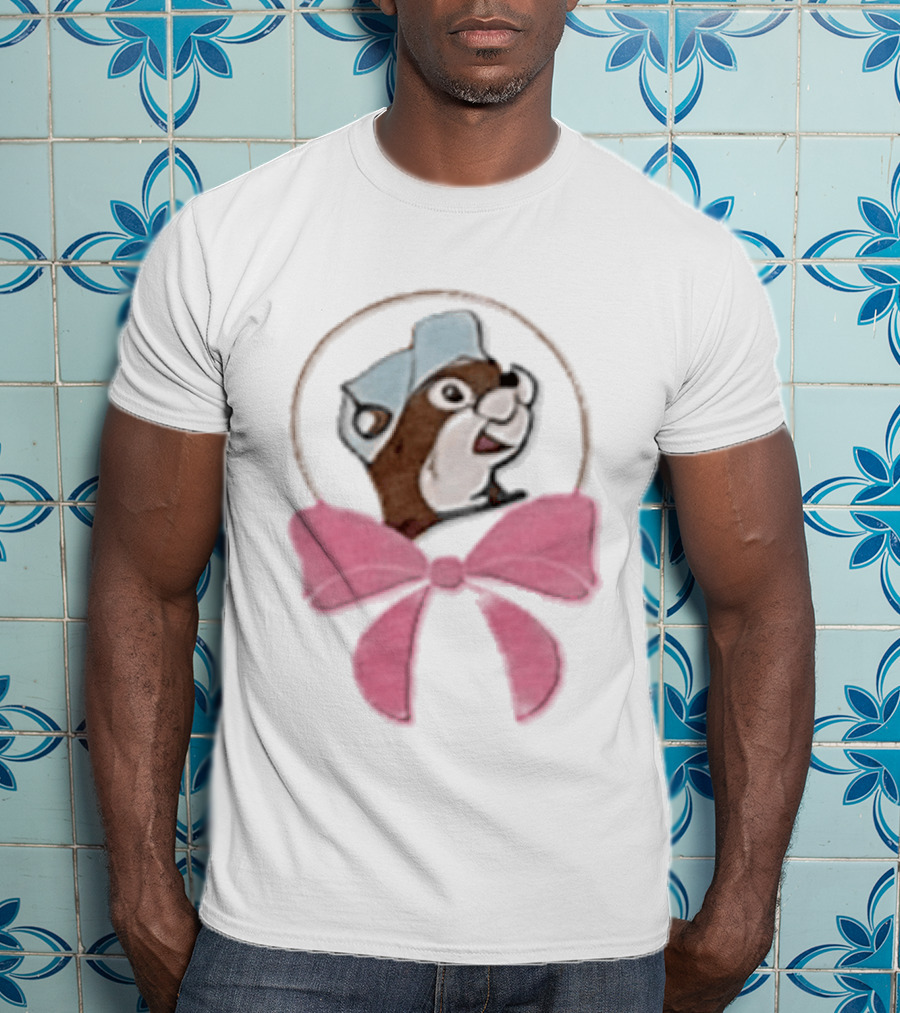 Buc Ee's Beaver With Pink Bow Icon In Circle T-Shirt