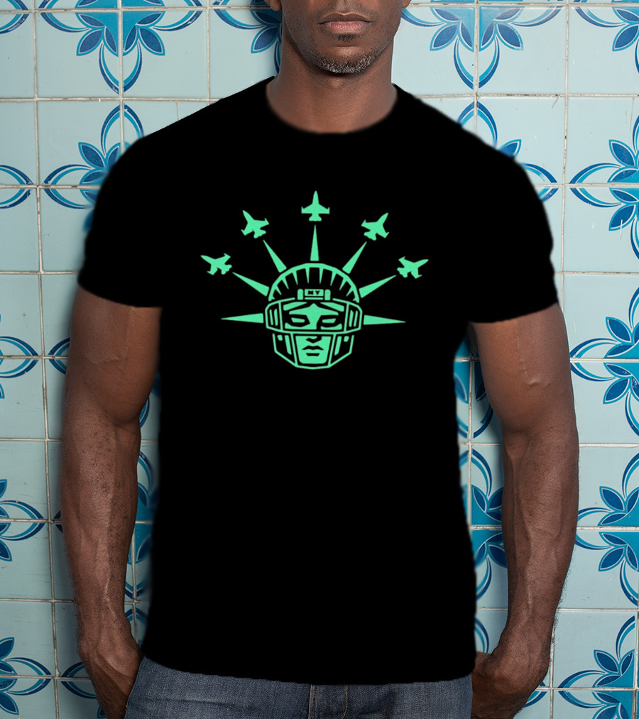 Statue Liberty Helmet New York Jets Football Formation T-Shirt
